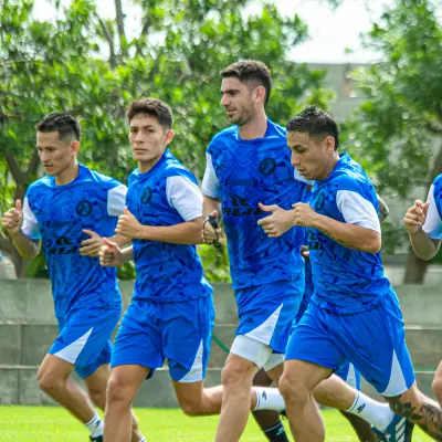 Imagen de Juan Pablo inicia trabajo a doble turno y concentración permanente